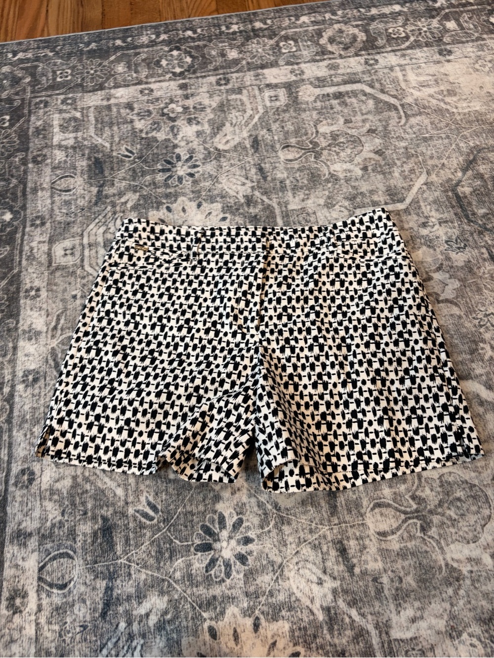 The Limited 5” Black and White Geometric Flat-Front Shorts